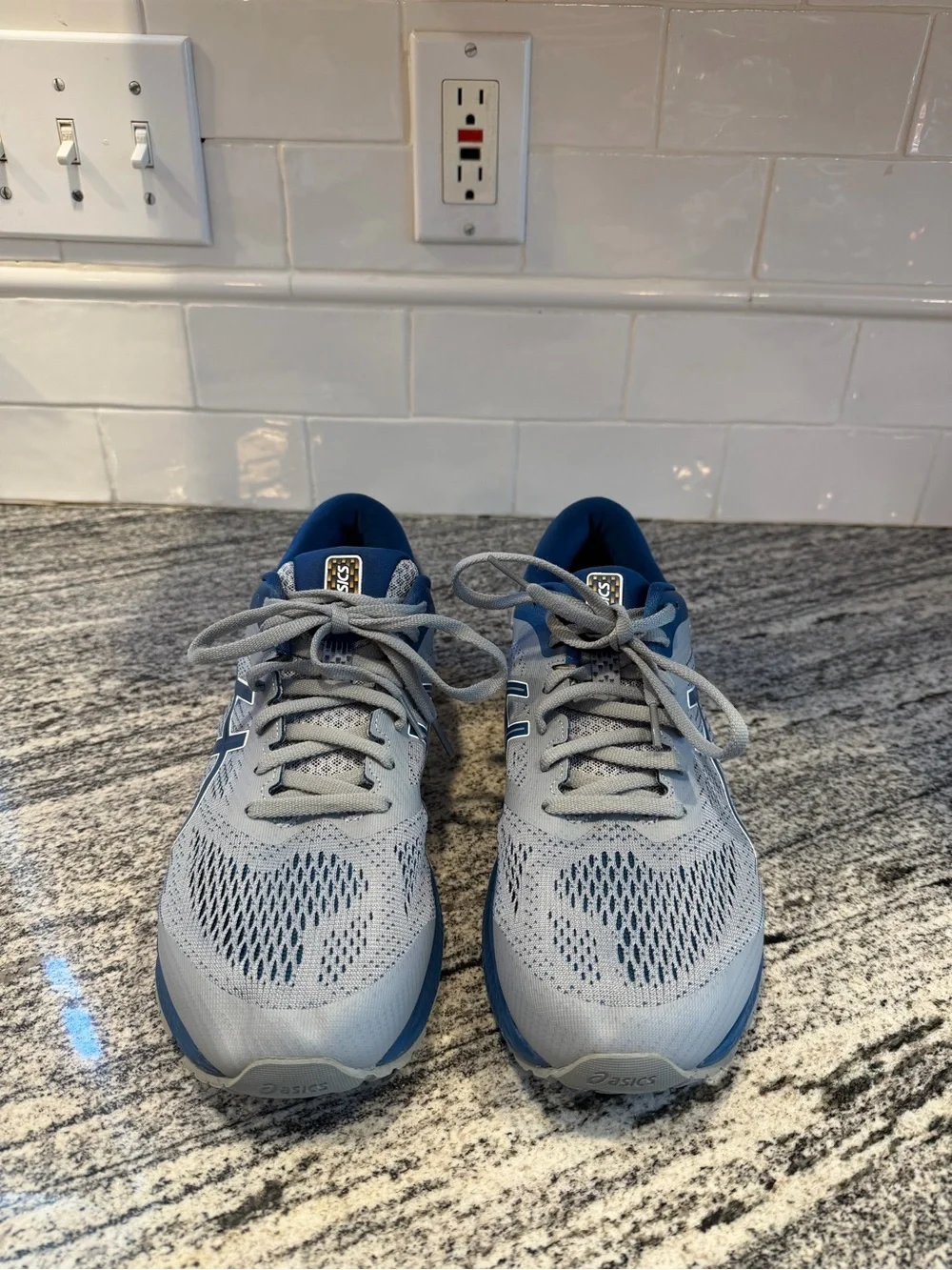 Men’s Asics Kayano 26 Size 10